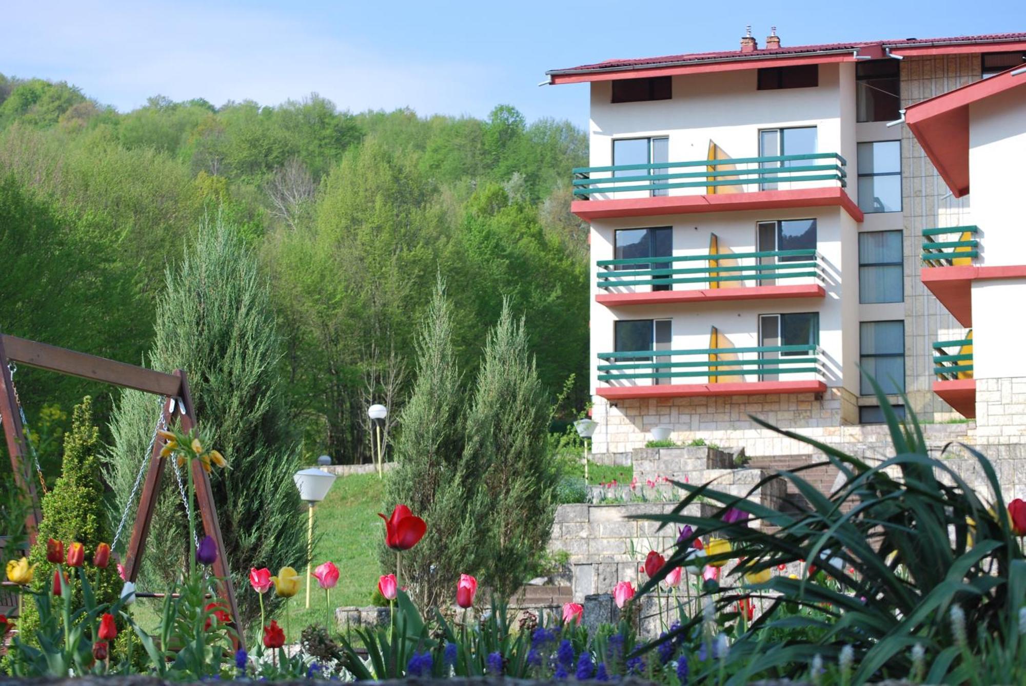 Park Hotel Ribaritsa Exterior photo